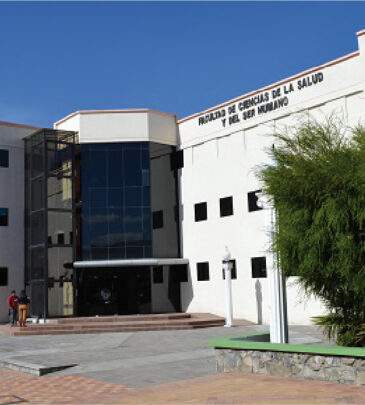 Universidad Estatal de Bolívar (UEB) (Guaranda)